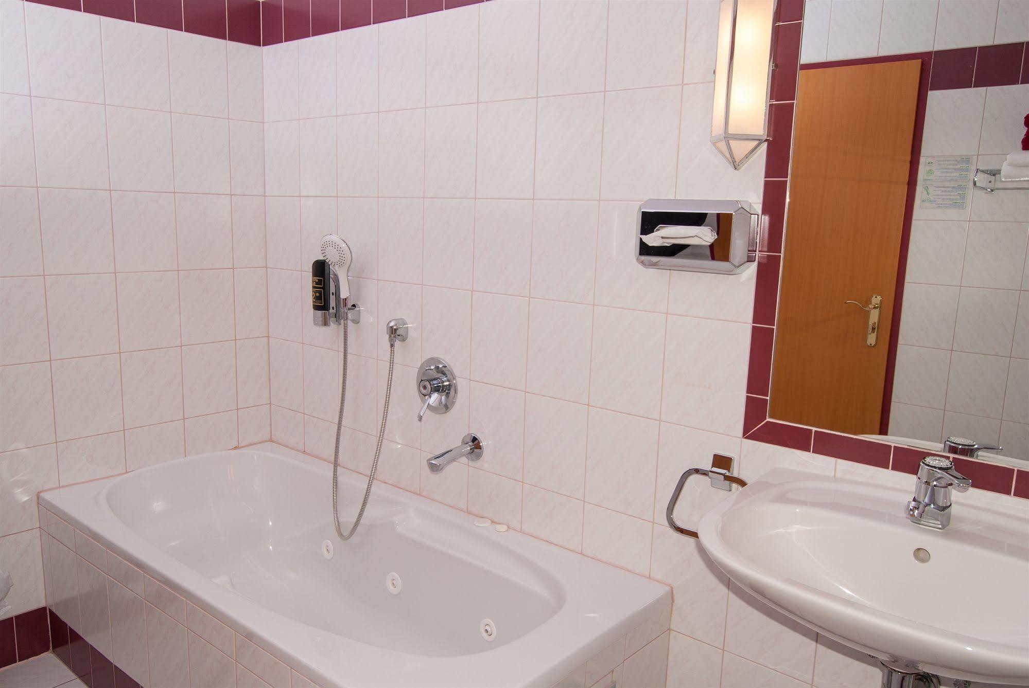 Hotel Residenz Hoessinger Karlstetten Εξωτερικό φωτογραφία